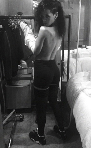 Rihanna, Twit Pic Rihanna, Twit Pic